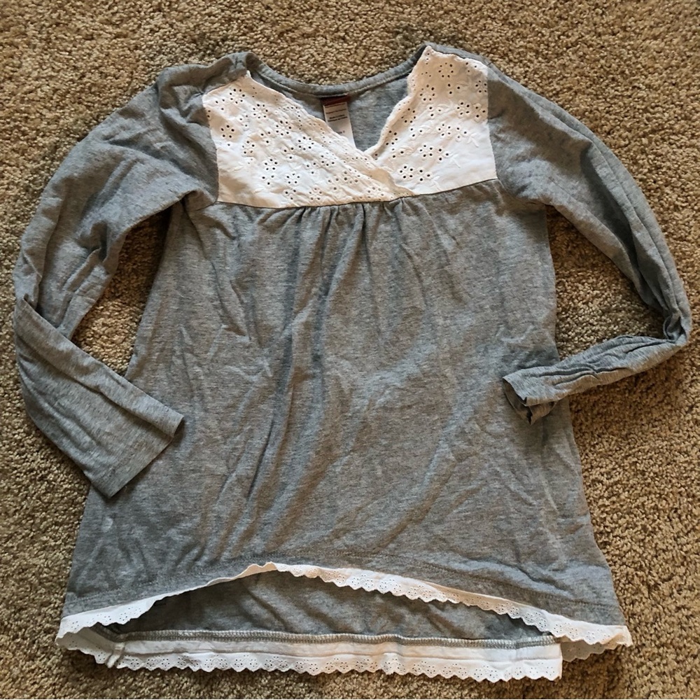 Tea Collection Top eyelet grey long sleeve 6 girls cotton